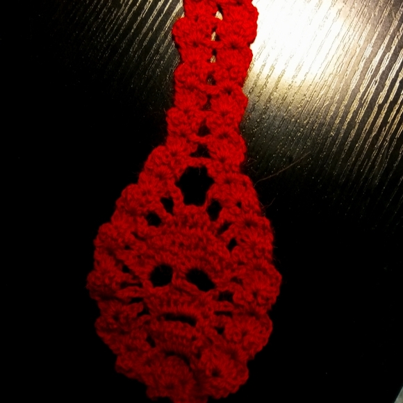 Other - Skull crochet bookmark (red)